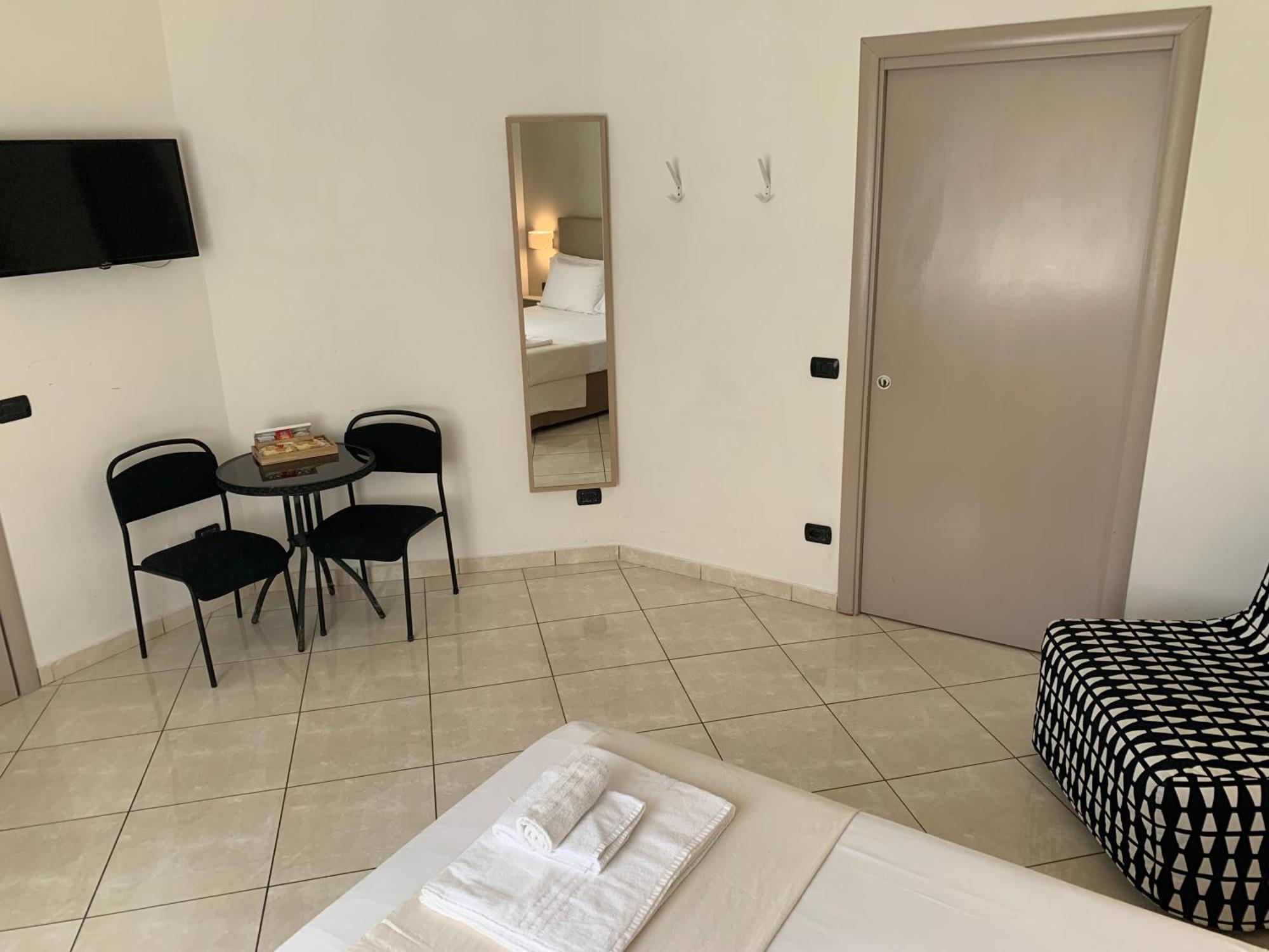 Hotel Tuanis Neapol Exteriér fotografie